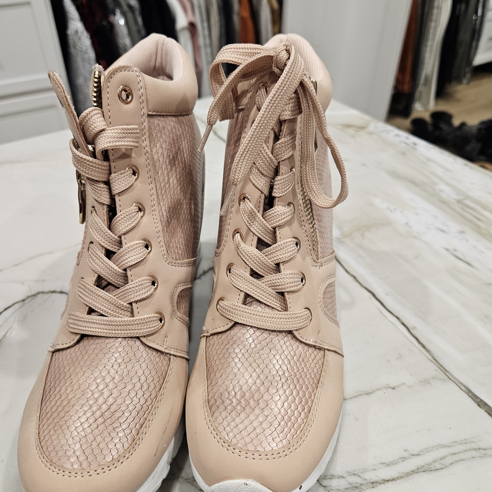 JustFab Blush Wedge Sneakers - Picture 3 of 4